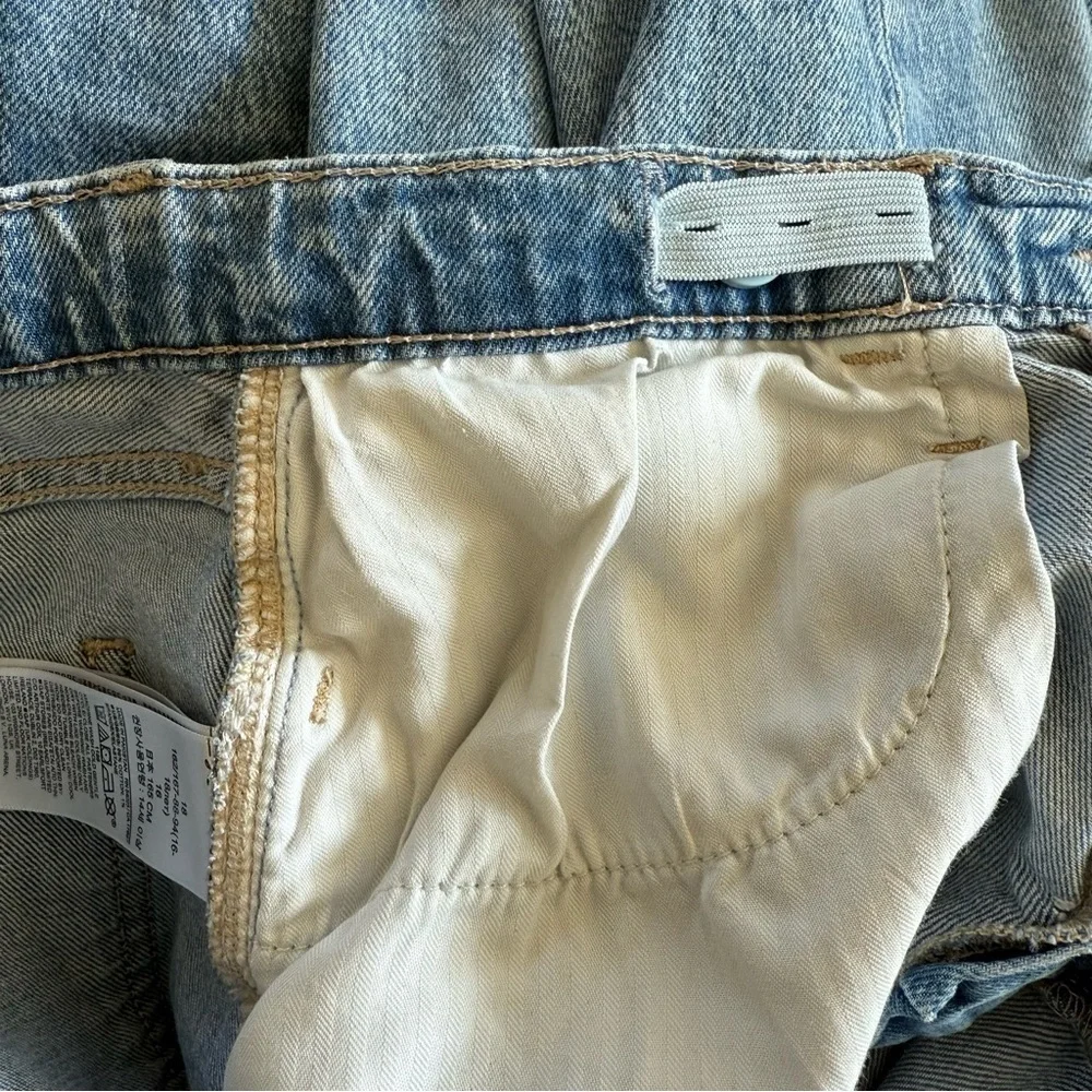 Gap Denim Girls Boho Medium Wash Distressed Mom Jeans Size 18